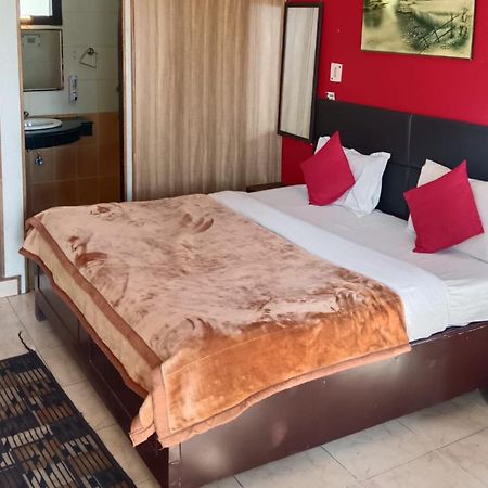 Shikha Resort Ewentbliz Бхимтал Экстерьер фото