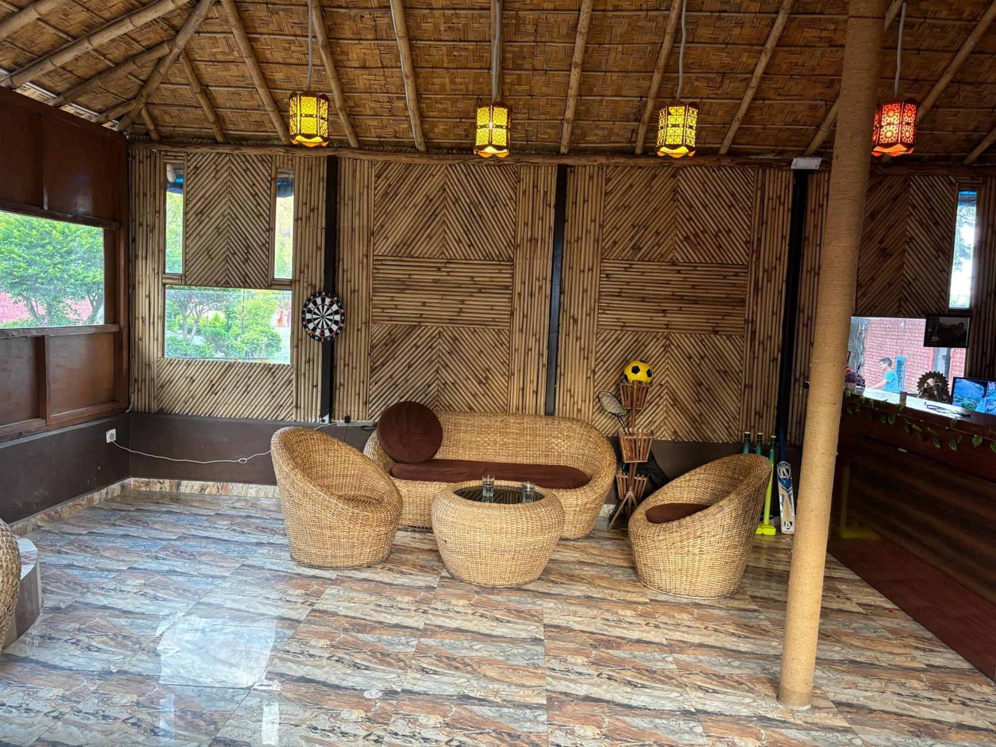 Shikha Resort Ewentbliz Бхимтал Экстерьер фото