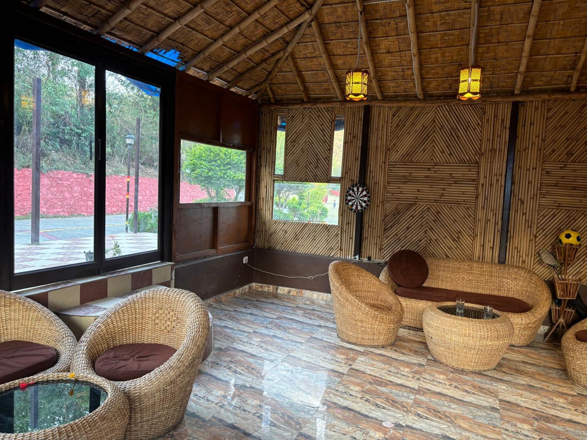 Shikha Resort Ewentbliz Бхимтал Экстерьер фото
