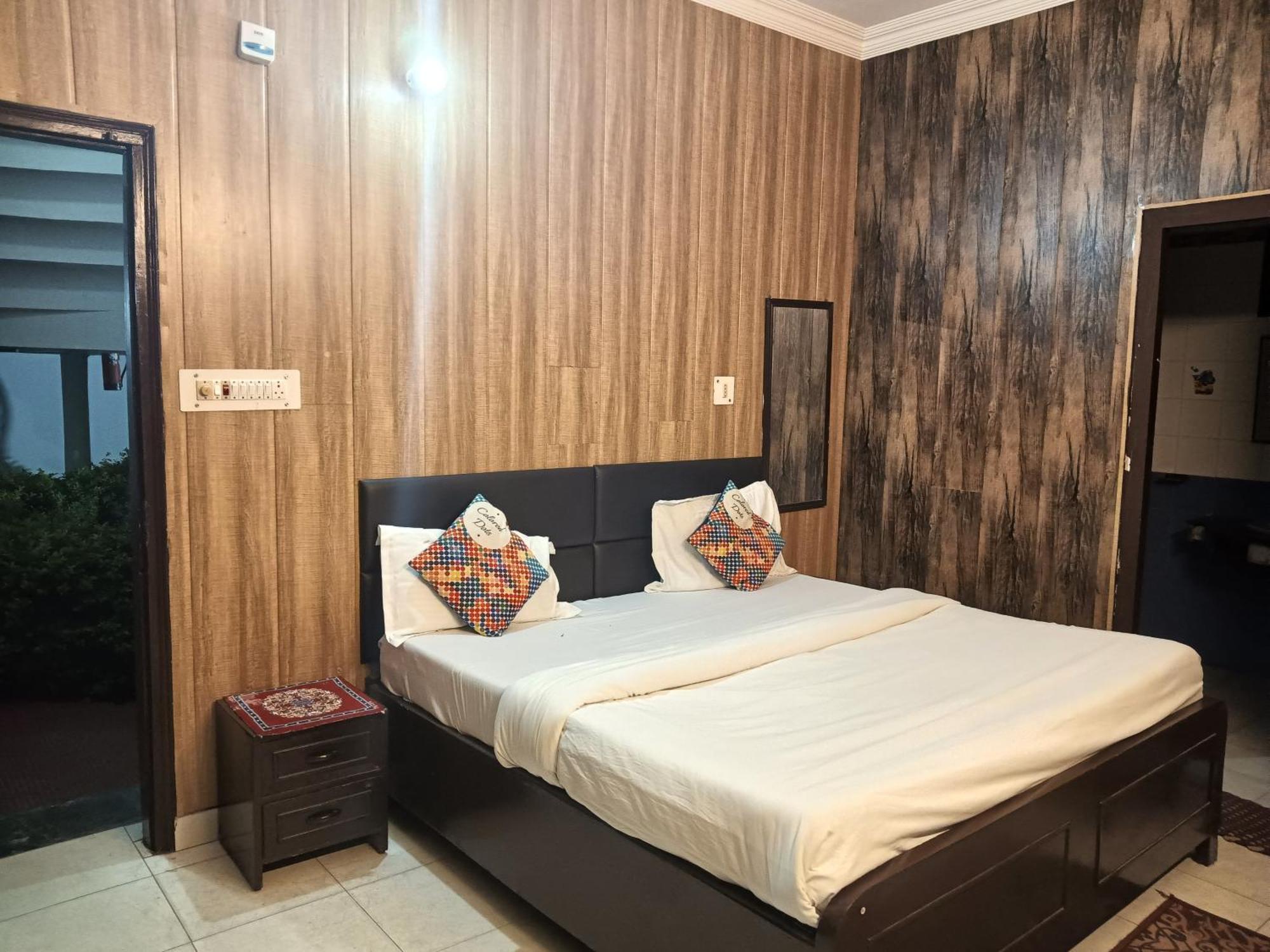 Shikha Resort Ewentbliz Бхимтал Экстерьер фото