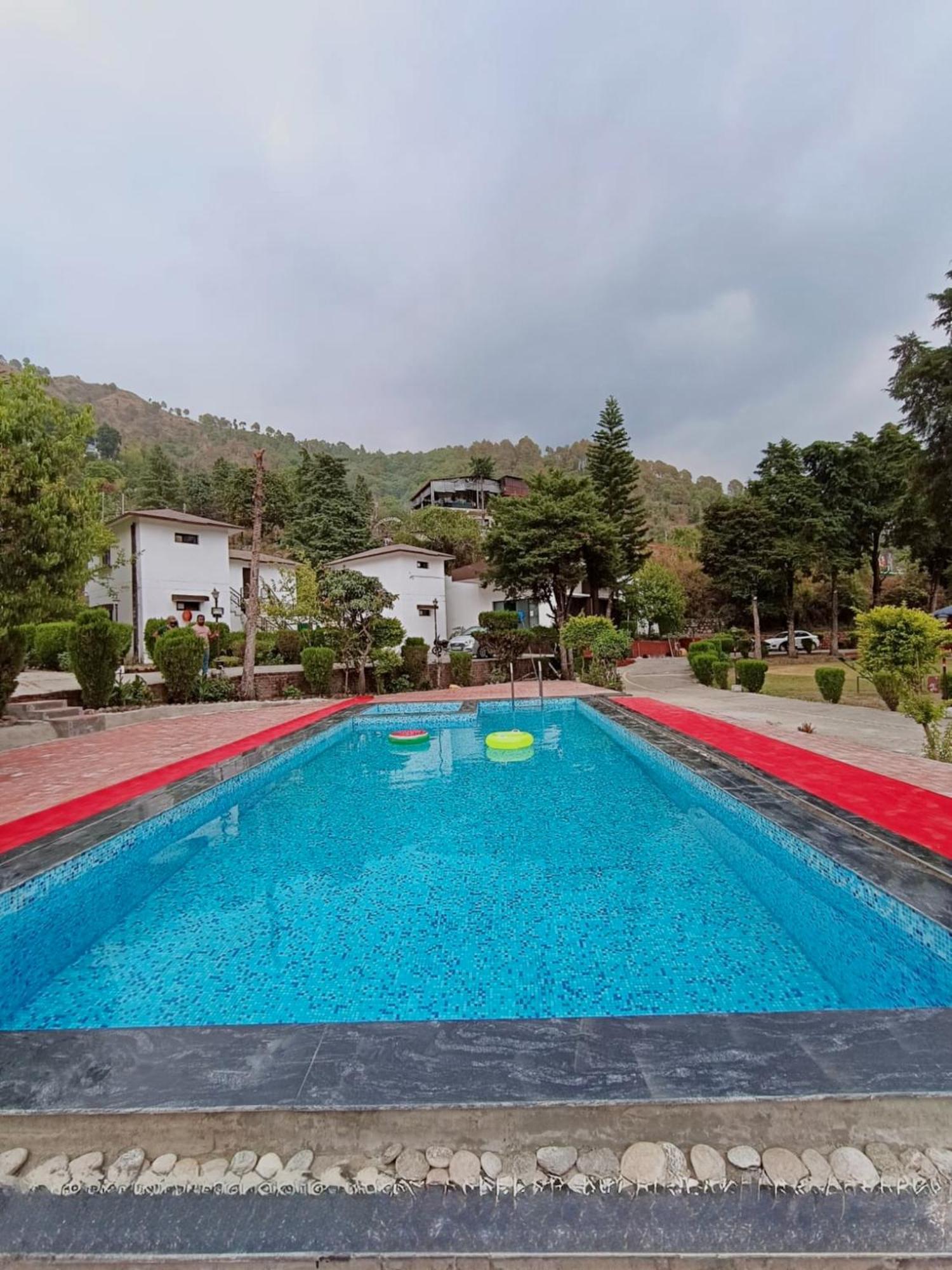 Shikha Resort Ewentbliz Бхимтал Экстерьер фото